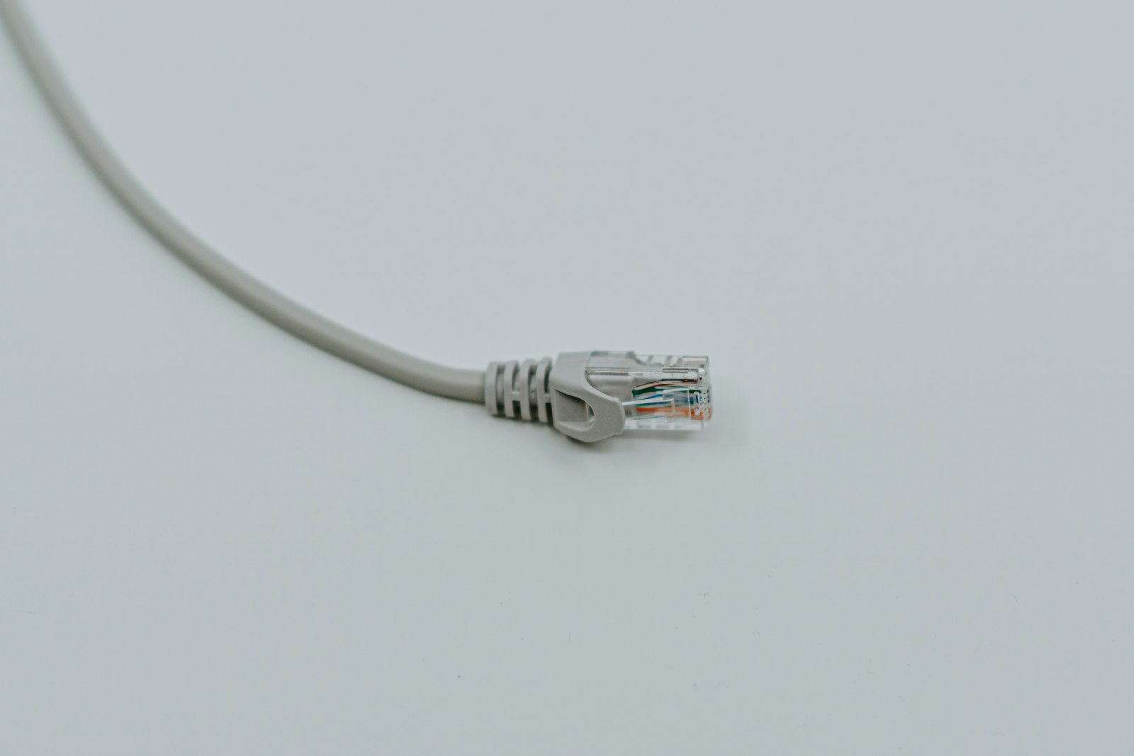 Cat5e vs Cat6 vs Cat6a: Which Ethernet Cable Should You Buy in Bulk?